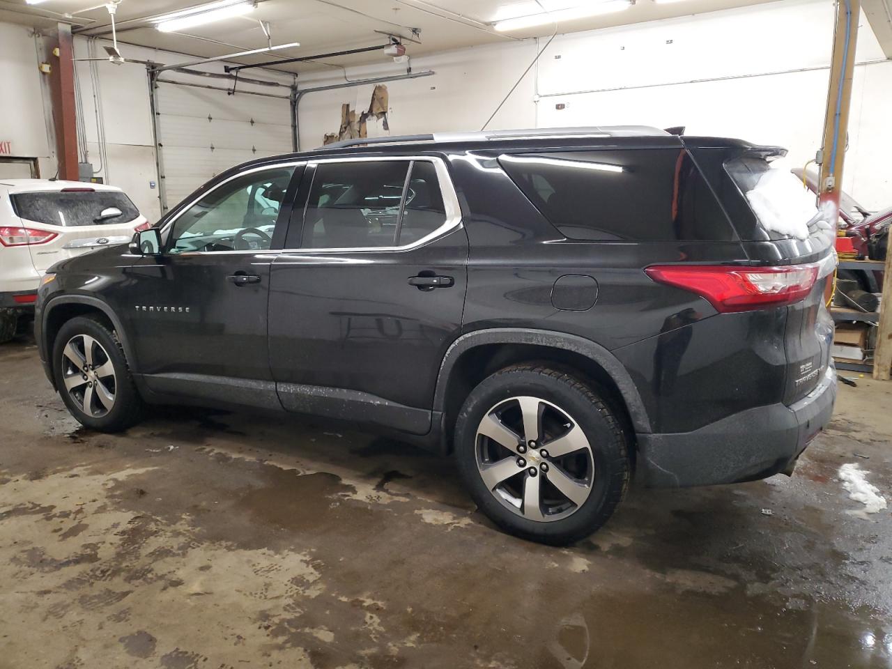 2018 Chevrolet Traverse VIN 1GNEVHKW1JJ164254 Copart auction photo, front end damage thumbnail 2