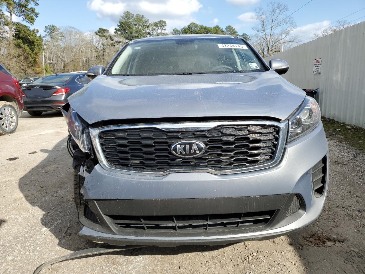 2020 KIA Sorento VIN 5XYPG4A32LG678970 Copart auction photo, front end damage thumbnail 5
