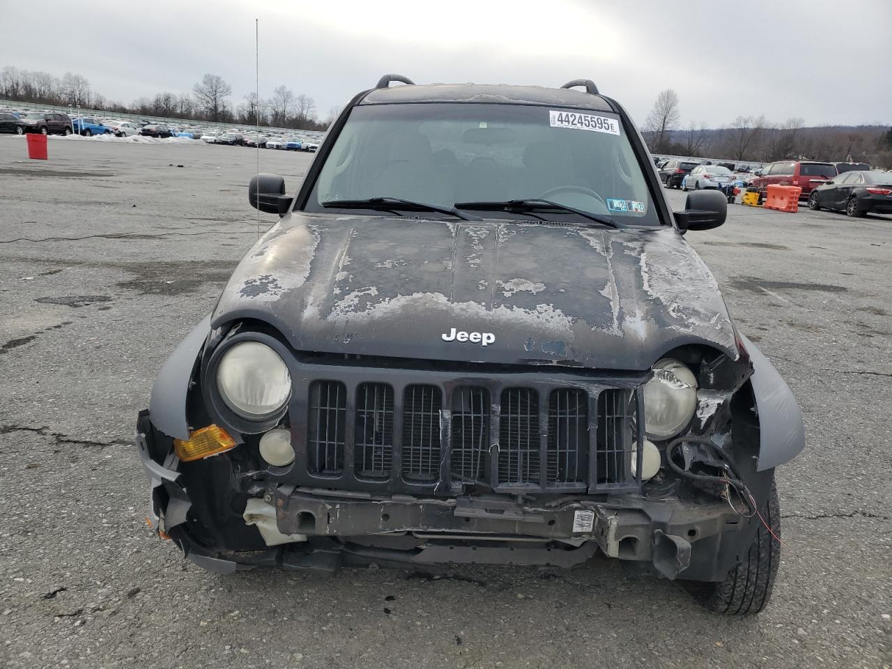 2005 Jeep Liberty (North America) VIN 1J4GL48K85W711298 Copart auction photo, front end damage thumbnail 5