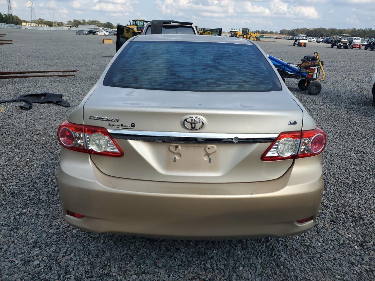 2011 Toyota Corolla VIN 2T1BU4EE7BC670629 Copart auction photo, top/roof / front end damage thumbnail 6