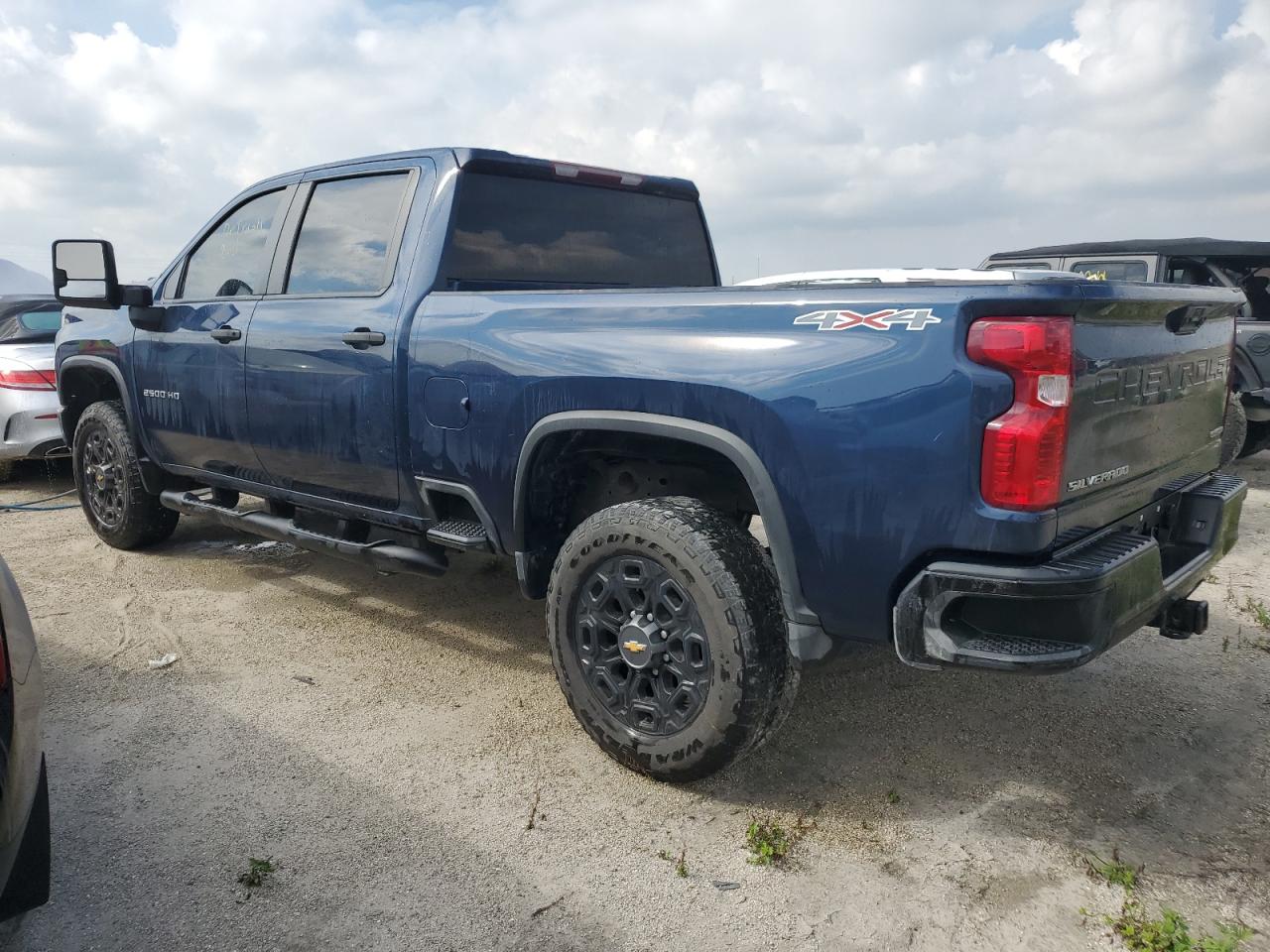 2023 Chevrolet Silverado VIN 2GC4YME77P1713080 Copart auction photo, water/flood damage thumbnail 2