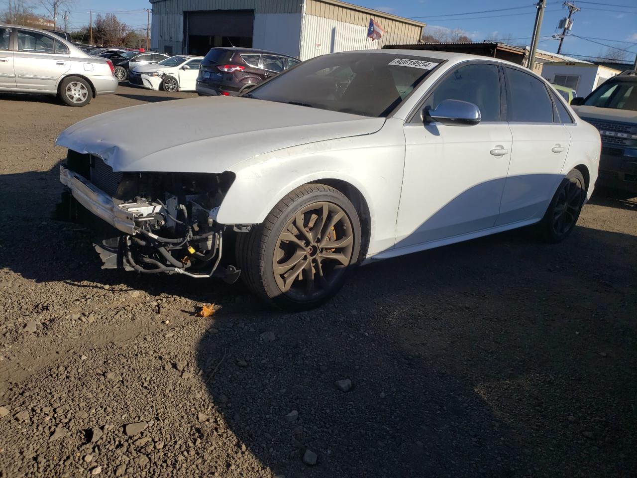 2014 Audi RS4 VIN WAUBGAFL2EA057620