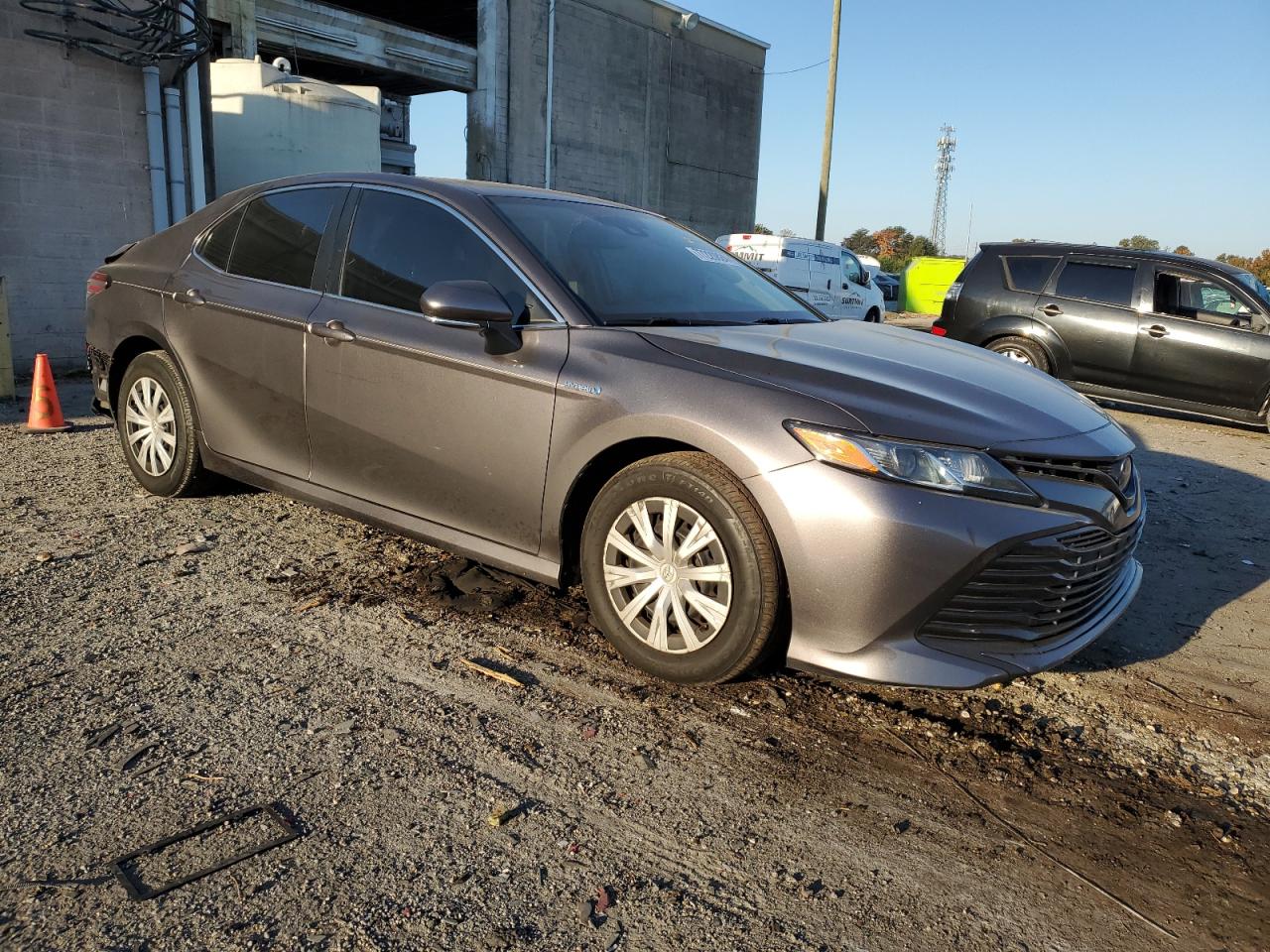 2020 Toyota Camry VIN 4T1E31AK0LU530576 Copart auction photo, rear end / minor dent/scratches damage thumbnail 4