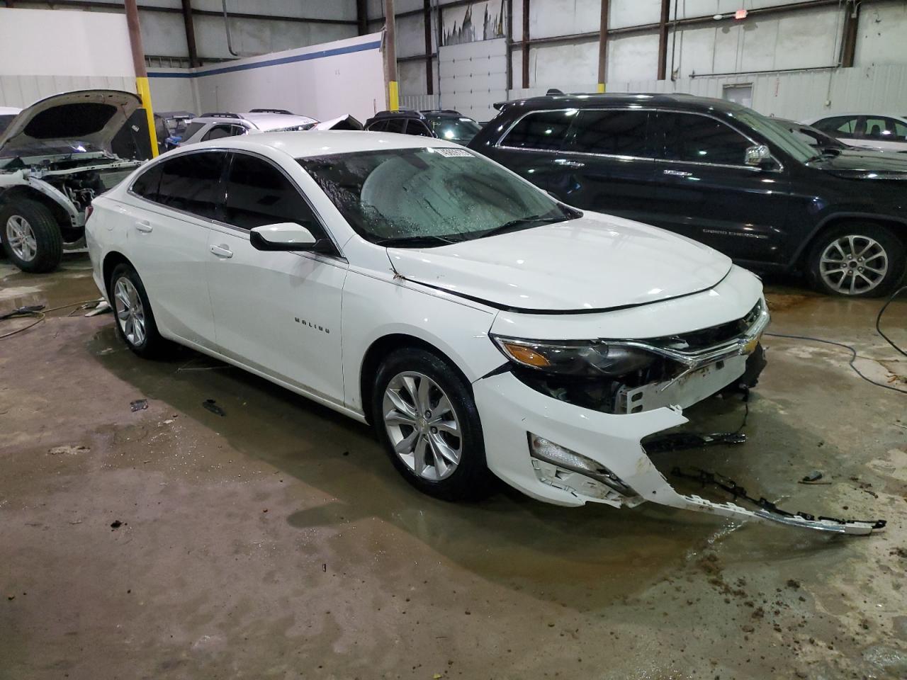 2019 Chevrolet Malibu VIN 1G1ZD5ST1KF105994 Copart auction photo, front end damage thumbnail 4