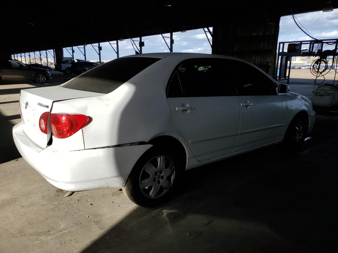 2006 Toyota Corolla VIN 1NXBR32E96Z694886 Copart auction photo, rear end damage thumbnail 3
