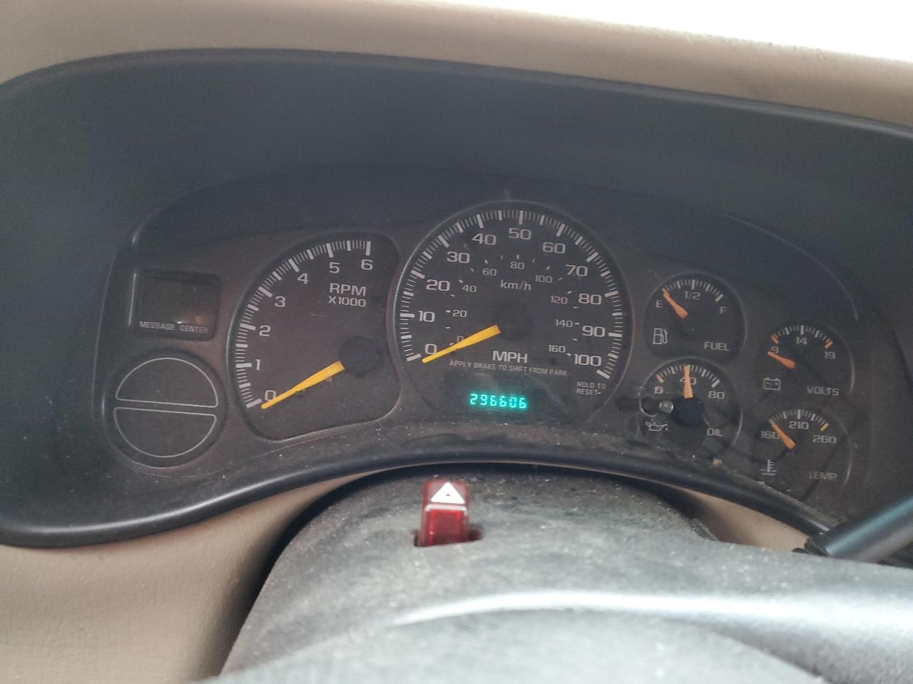 2001 Chevrolet Silverado VIN 2GCEC19T611221995 Copart auction photo, all over damage thumbnail 9