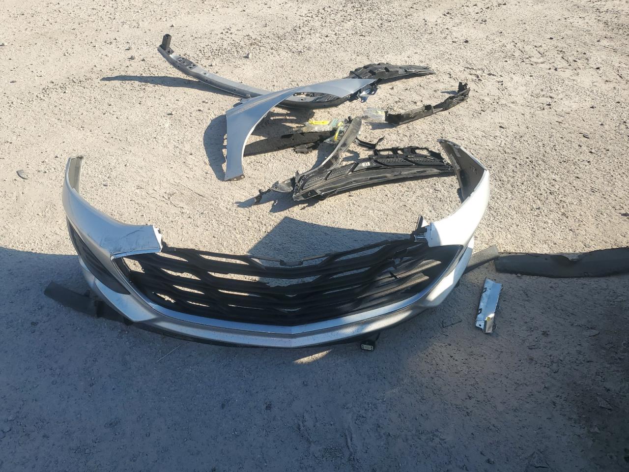 2019 Chevrolet Cruze VIN 1G1BC5SM8K7134450 Copart auction photo, front end damage thumbnail 12