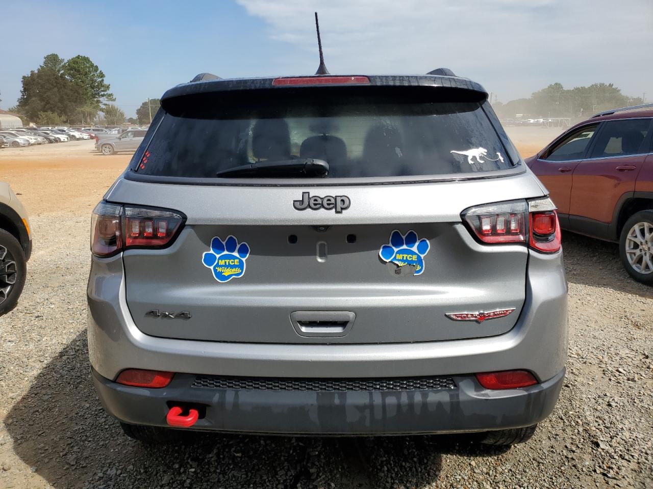 2020 Jeep Compass VIN 3C4NJDDB5LT166835 Copart auction photo, front end damage thumbnail 6
