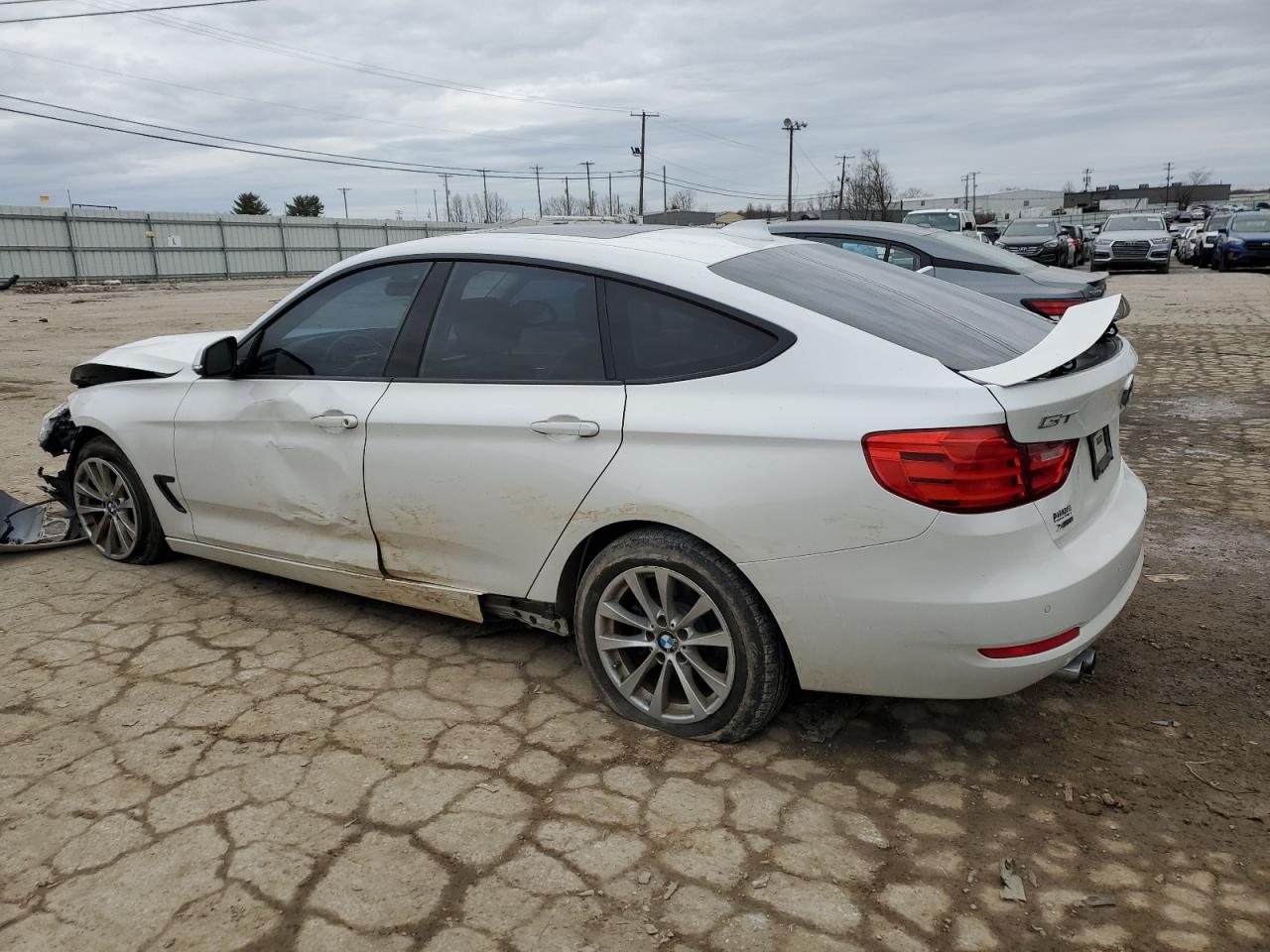 2015 BMW 3er VIN WBA3X5C55FD561449 Copart auction photo, front end / side damage thumbnail 2