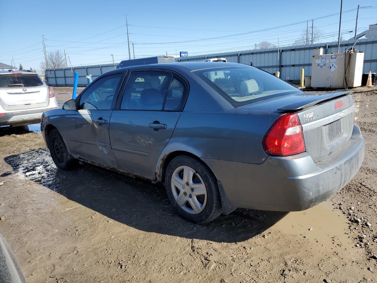 2005 Chevrolet Malibu VIN 1G1ZU54815F328081 Copart auction photo, side / front end damage thumbnail 2