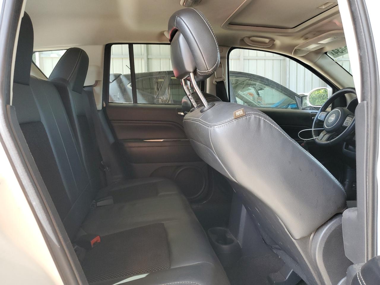 2014 Jeep Compass VIN 1C4NJCEB9ED826084 Copart auction photo, side / front end damage thumbnail 11