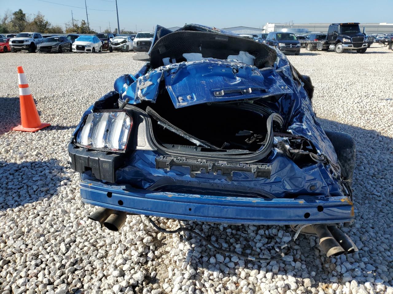 2022 Ford Mustang VIN 1FA6P8CF1N5123570 Copart auction photo, rollover damage thumbnail 8