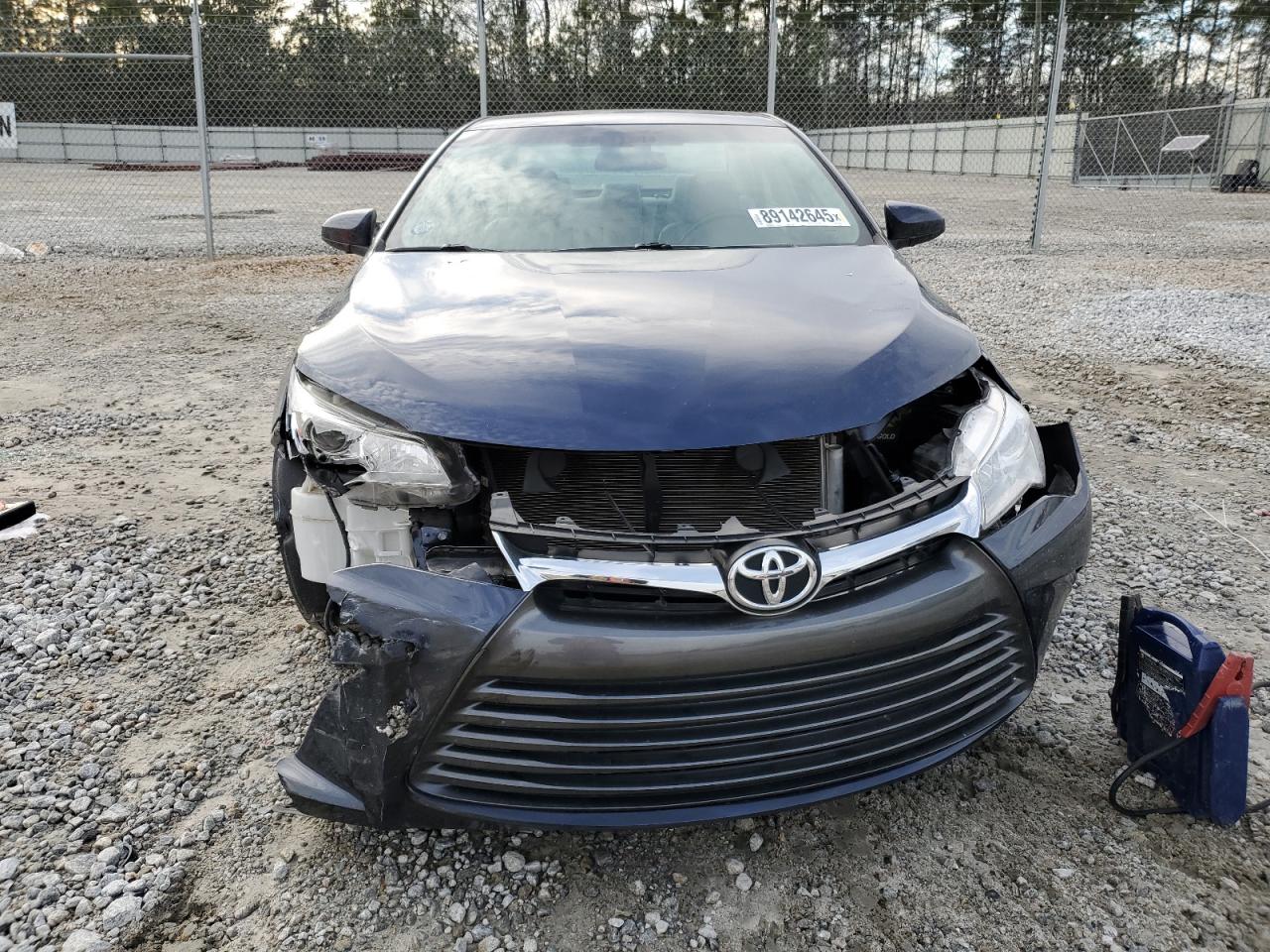 2017 Toyota Camry VIN 4T1BF1FK5HU676725 Copart auction photo, front end / minor dent/scratches damage thumbnail 5