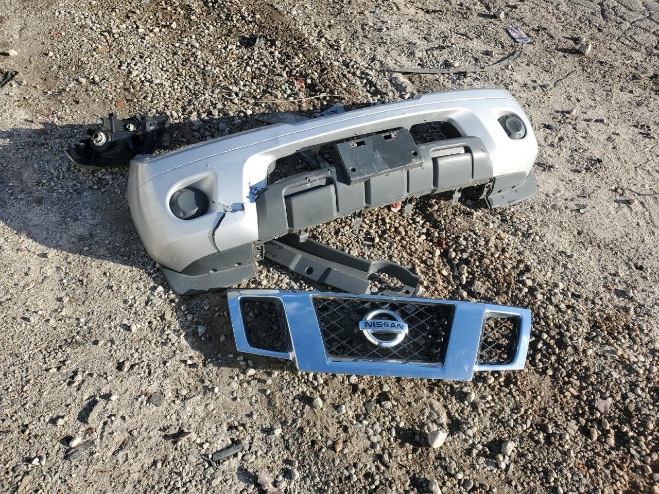 2019 Nissan Navara (Frontier) VIN 1N6AD0ER8KN777206 Copart auction photo, front end damage thumbnail 12