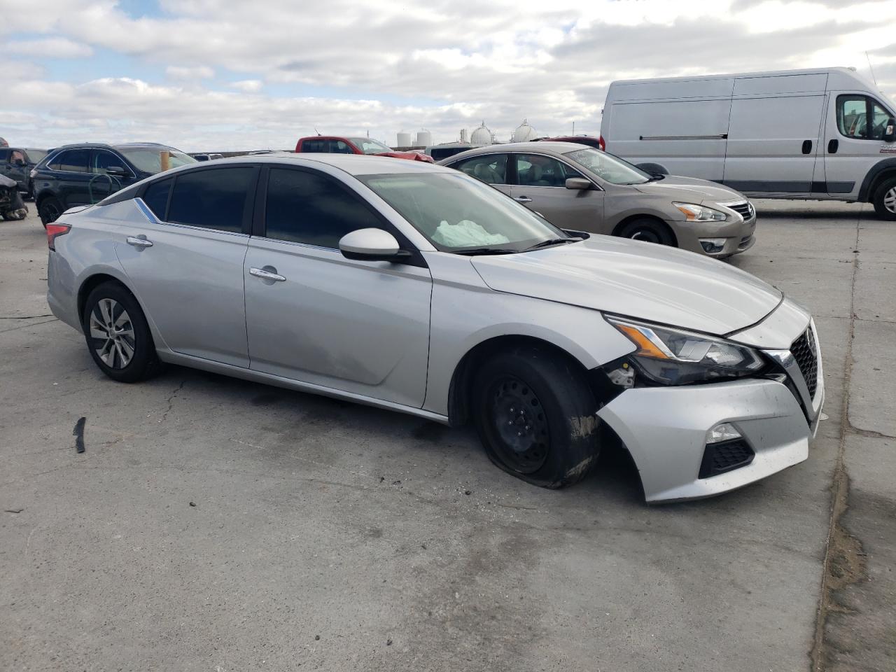 2020 Nissan Altima VIN 1N4BL4BV9LC198893 Copart auction photo, all over damage thumbnail 4