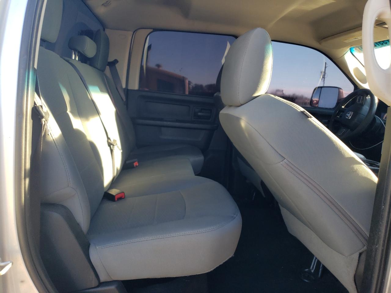 2016 RAM 2500 VIN 3C6UR5CL4GG362565 Copart auction photo, rear end damage thumbnail 10