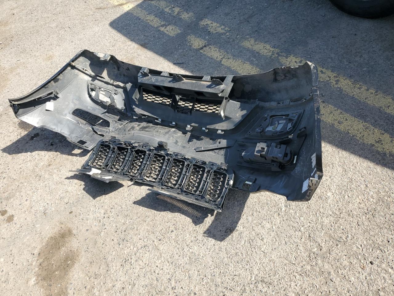 2019 Jeep Grand Cherokee VIN 1C4RJFBG7KC669000 Copart auction photo, side / front end damage thumbnail 14