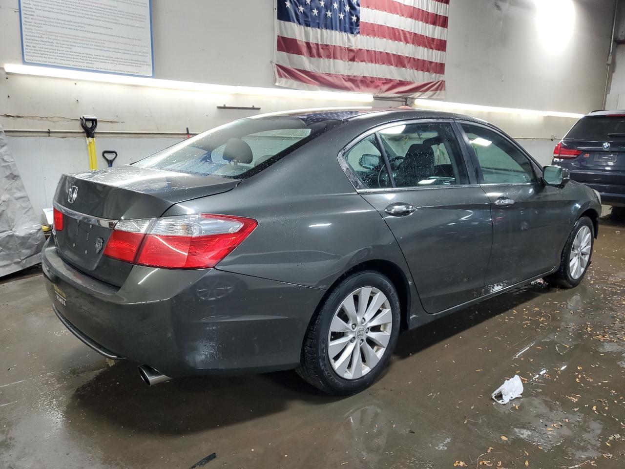2013 Honda Accord VIN 1HGCR2F79DA284815 Copart auction photo, front end / minor dent/scratches damage thumbnail 3