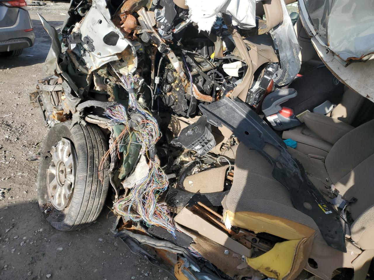 2003 Chrysler Town & Country VIN 2C4GP44L13R113777 Copart auction photo, all over damage thumbnail 8
