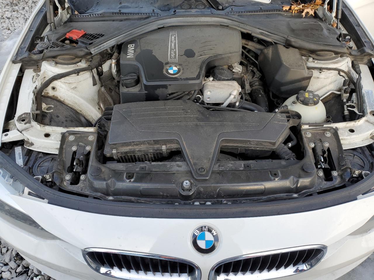 2015 BMW 3er VIN WBA3C3G51FNS73447 Copart auction photo, rear end damage thumbnail 13