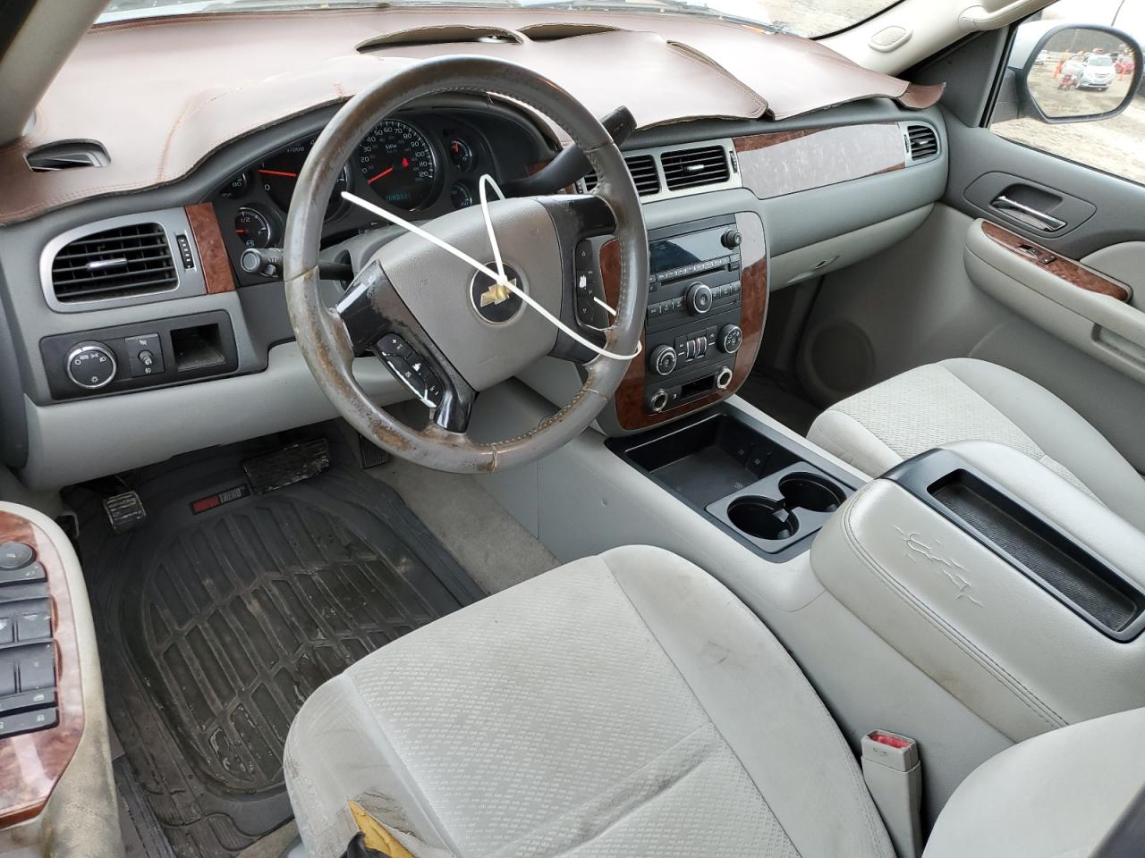 2007 Chevrolet Tahoe VIN 1GNFC13J87R156036 Copart auction photo, minor dent/scratches damage thumbnail 8