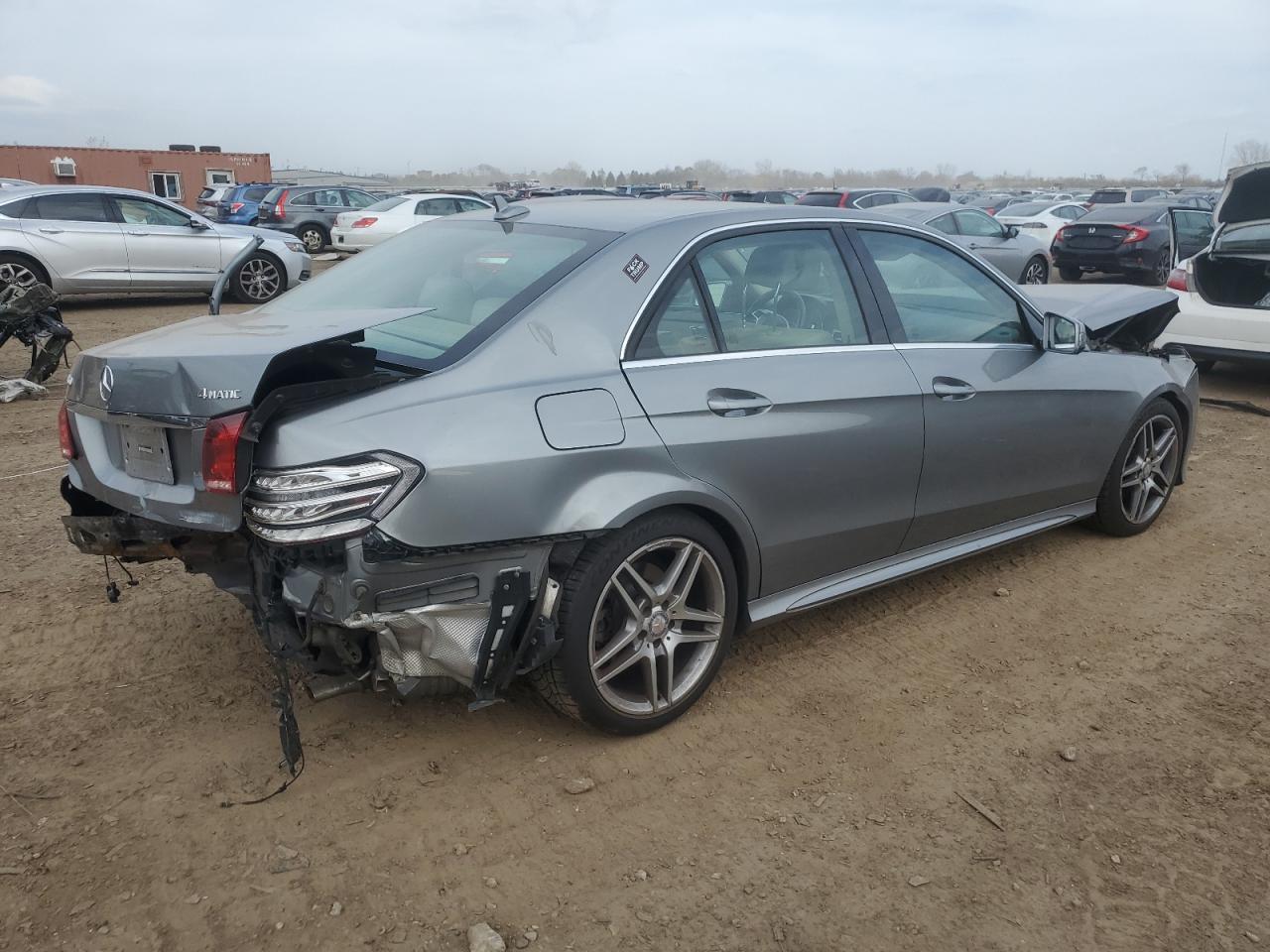 2014 Mercedes-Benz E-klasse VIN WDDHF8JB2EA833709 Copart auction photo, rear end / front end damage thumbnail 3