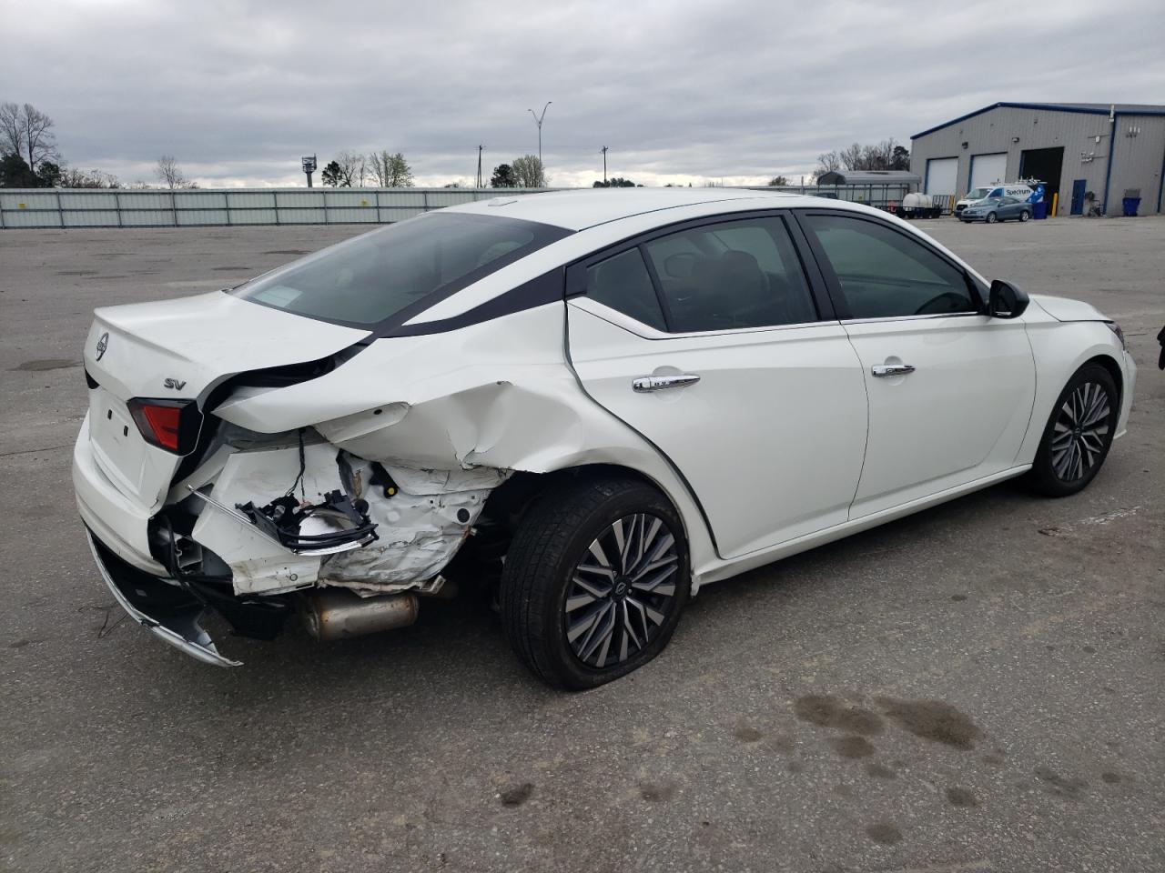 2024 Nissan Altima VIN 1N4BL4DV3RN339872 Copart auction photo, rear end / undercarriage damage thumbnail 3