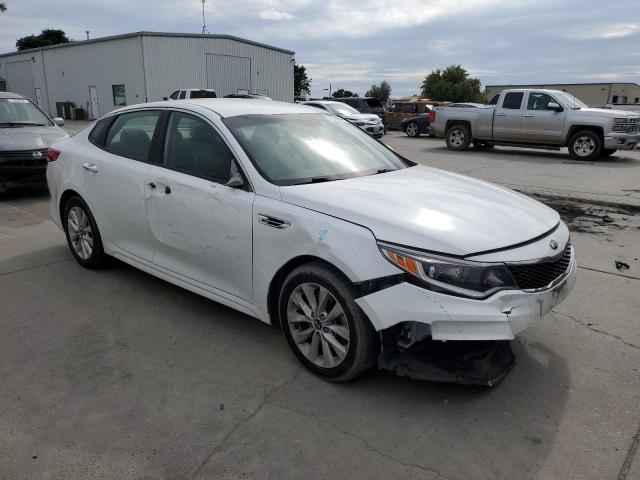 2018 KIA Optima VIN 5XXGT4L32JG262296 Copart auction photo, front end damage thumbnail 4