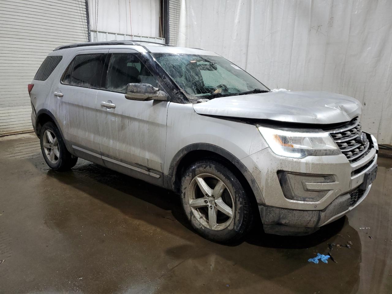 2017 Ford Explorer VIN 1FM5K8D84HGE32152 Copart auction photo, front end damage thumbnail 4