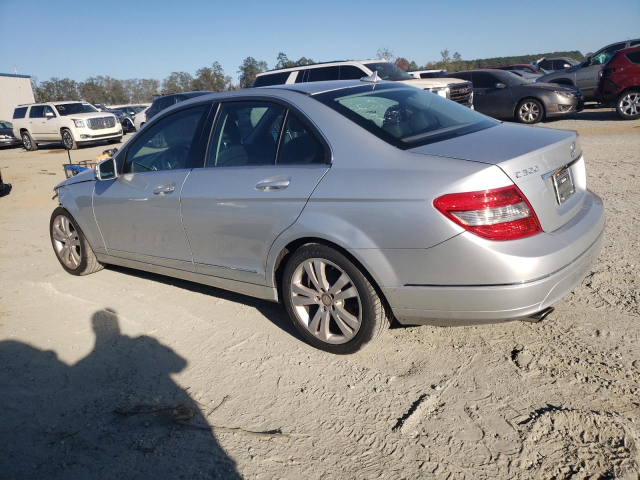 2011 Mercedes-Benz C-klasse VIN WDDGF5EB5BA524543 Copart auction photo, front end / side damage thumbnail 2