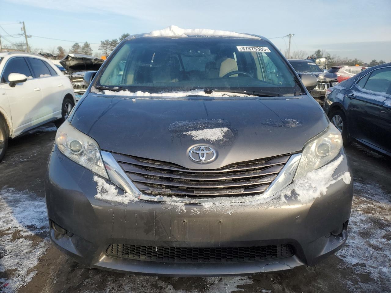 2016 Toyota Sienna VIN 5TDJK3DC6GS135317 Copart auction photo, rear end damage thumbnail 5