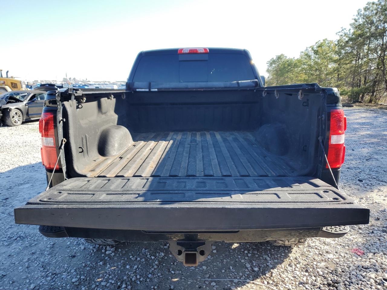 2017 GMC Sierra VIN 1GT12UEY6HF166231 Copart auction photo, front end / minor dent/scratches damage thumbnail 6