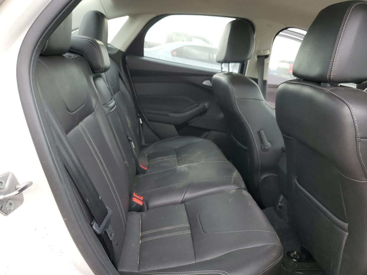2012 Ford Focus VIN 1FAHP3H27CL467088 Copart auction photo, hail / mechanical damage thumbnail 10