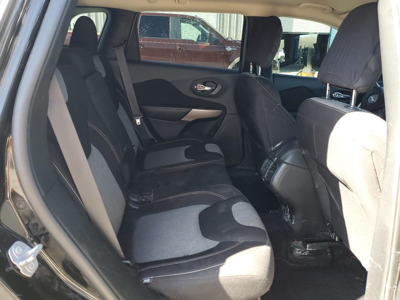 2018 Jeep Grand Cherokee VIN 1C4PJLCB2JD544892 Copart auction photo, front end damage thumbnail 10