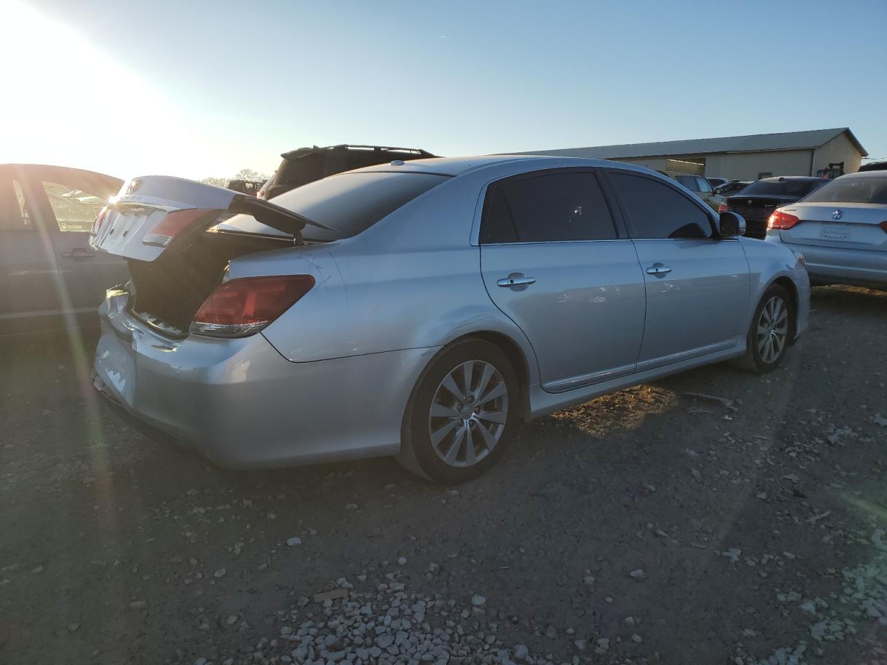 2011 Toyota Avalon VIN 4T1BK3DB7BU372927 Copart auction photo, rear end / minor dent/scratches damage thumbnail 3
