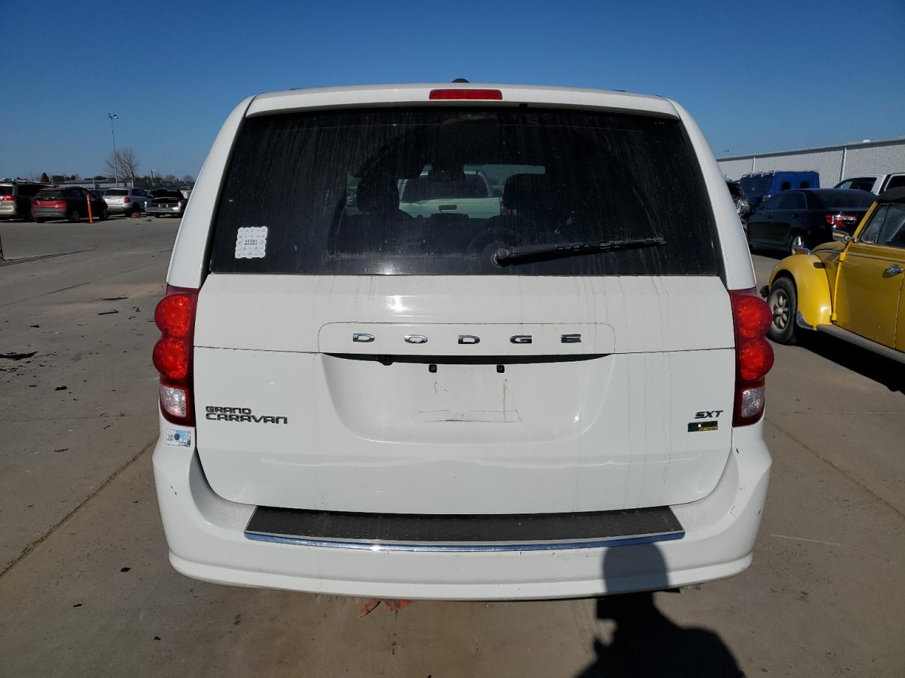 2018 Dodge Caravan VIN 2C4RDGCGXJR359831 Copart auction photo, front end damage thumbnail 6