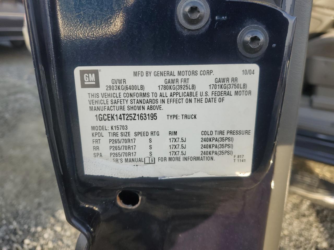 2005 Chevrolet Silverado VIN 1GCEK14T25Z163195 Copart auction photo, all over damage thumbnail 12