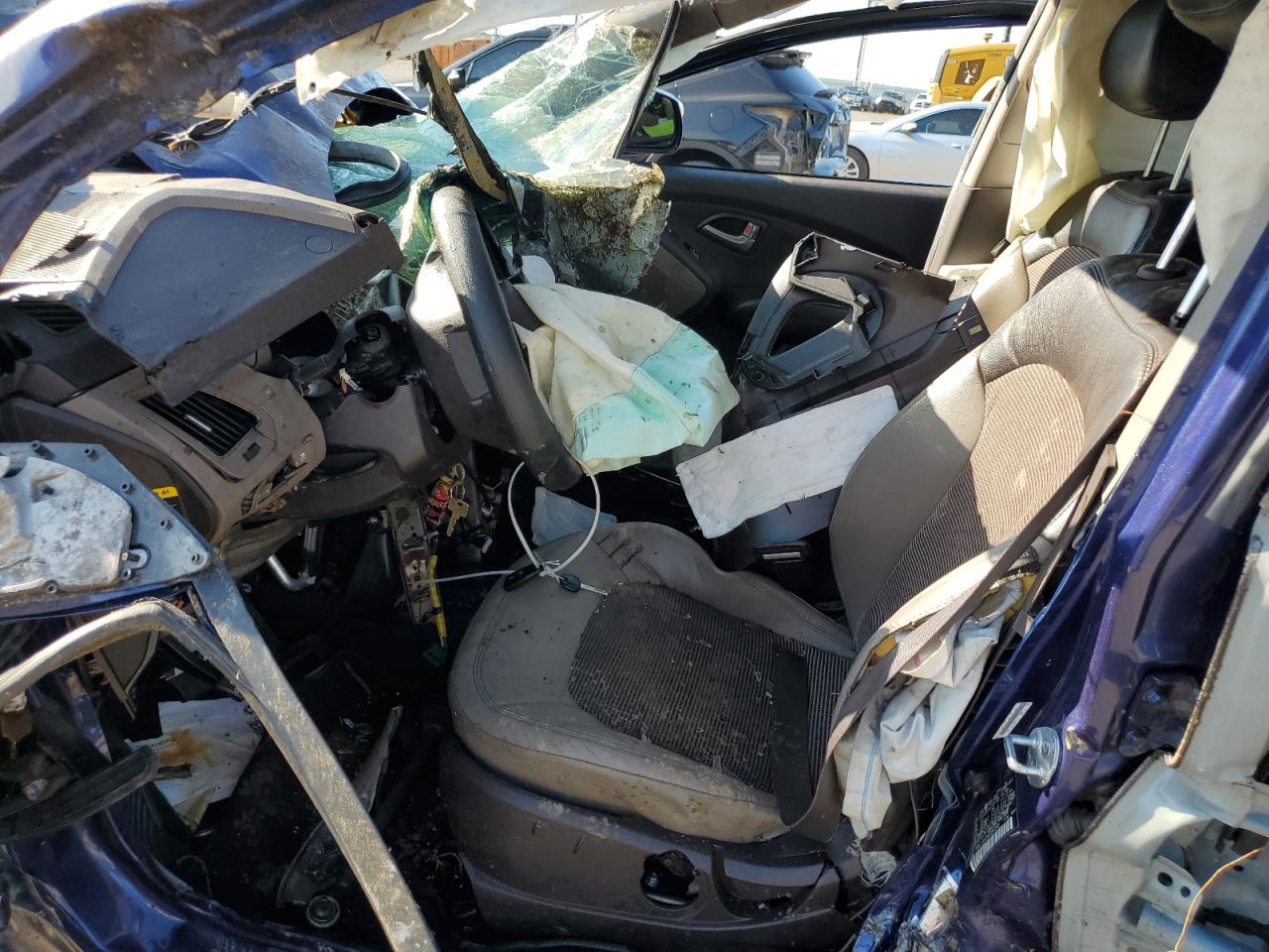 2012 Hyundai Tucson VIN KM8JU3AC3CU397263 Copart auction photo, all over damage thumbnail 7