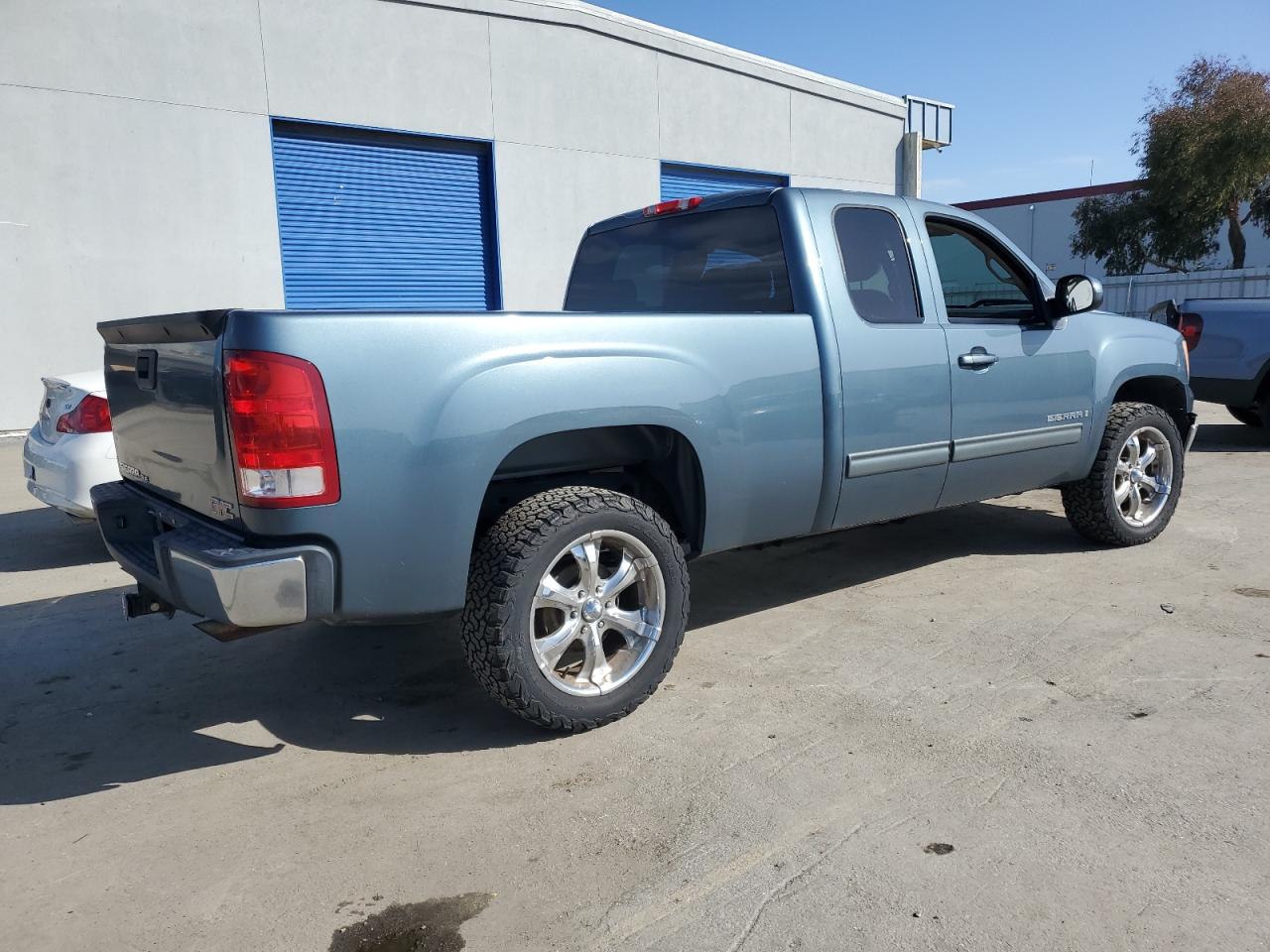 2008 GMC Sierra VIN 2GTEC19J881165910 Copart auction photo, front end damage thumbnail 3