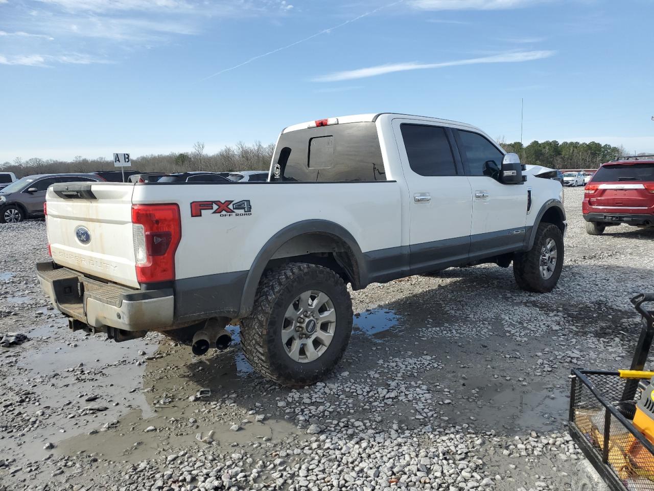 2017 Ford F250 VIN 1FT7W2BT3HED06818 Copart auction photo, front end damage thumbnail 3