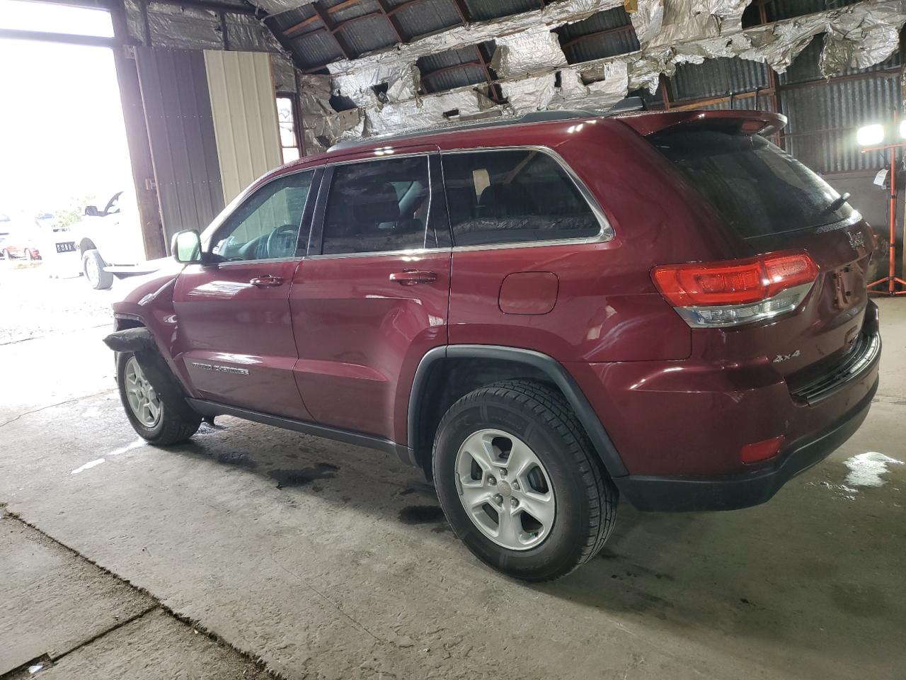 2017 Jeep Grand Cherokee VIN 1C4RJFAG4HC662239 Copart auction photo, front end damage thumbnail 2