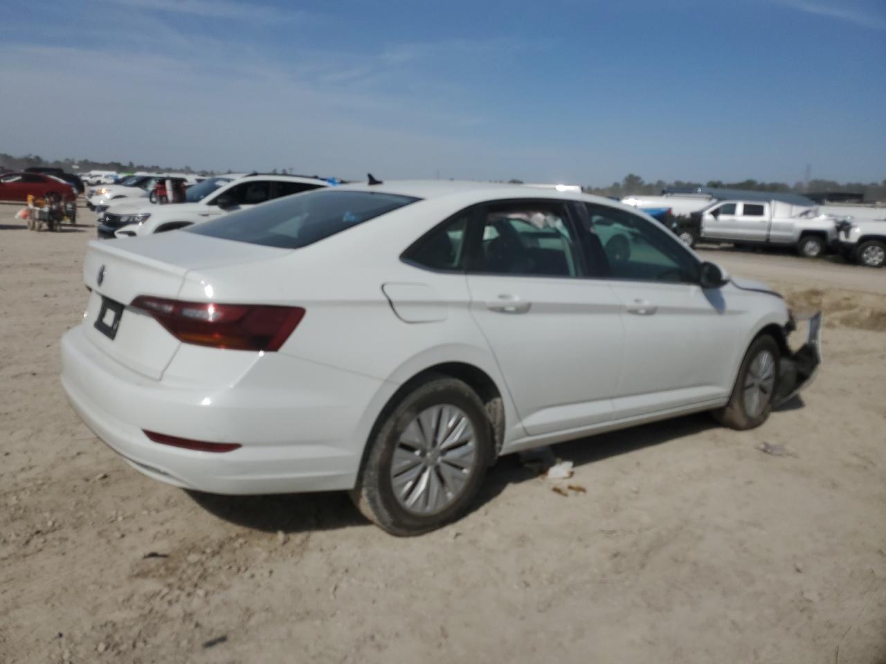2019 Volkswagen Jetta VIN 3VWCB7BU8KM130010 Copart auction photo, front end / side damage thumbnail 3