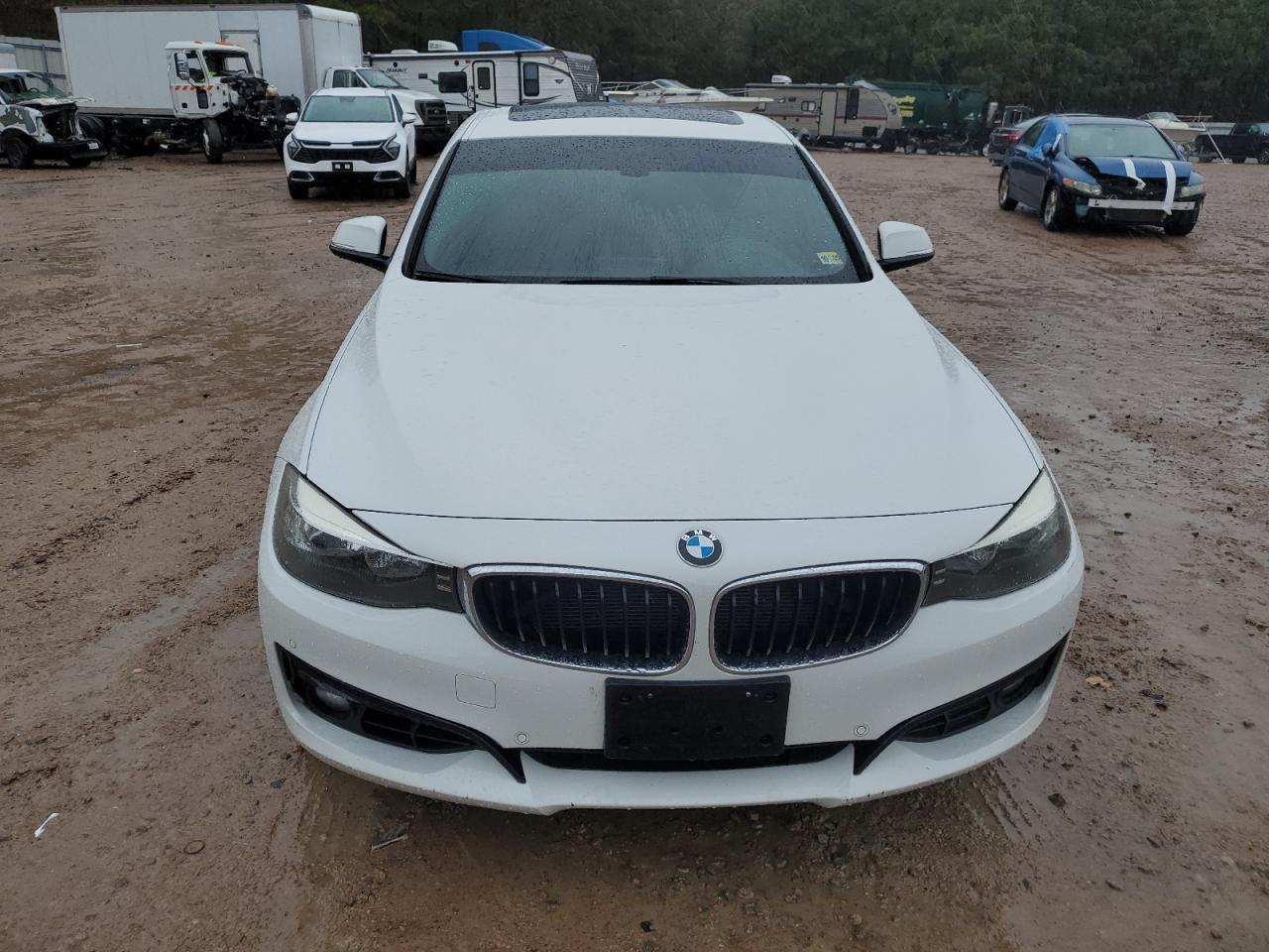 2016 BMW 3er VIN WBA8Z5C55GG500313 Copart auction photo, rear end damage thumbnail 5