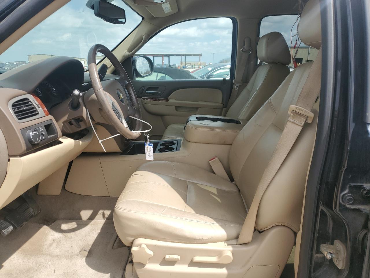 2013 Chevrolet Tahoe VIN 1GNSCBE00DR143253 Copart auction photo, front end damage thumbnail 7