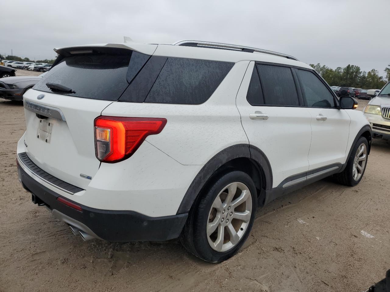 2020 Ford Explorer VIN 1FM5K8HC2LGC45645 Copart auction photo, front end damage thumbnail 3