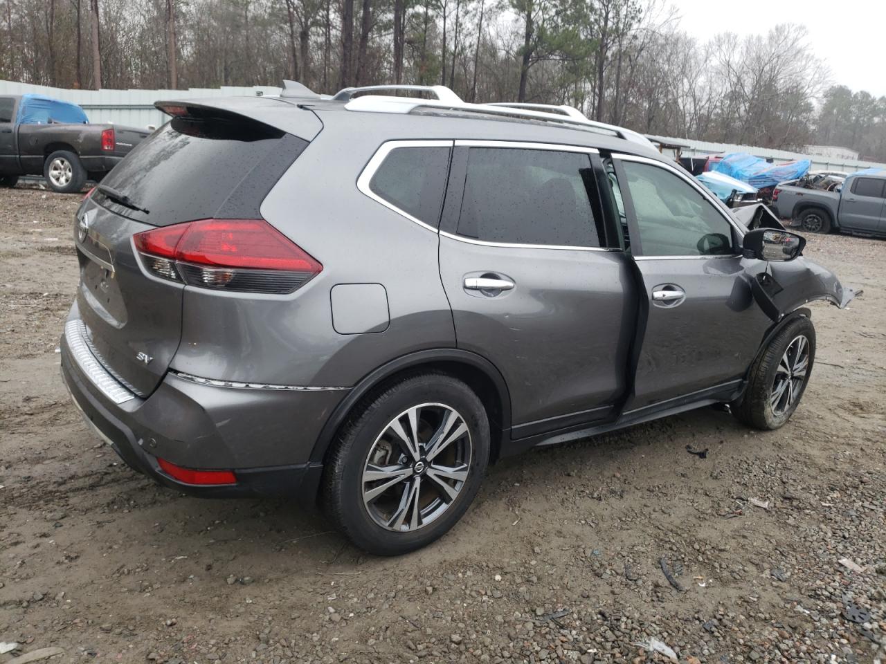 2019 Nissan Rogue VIN 5N1AT2MTXKC795891 Copart auction photo, front end damage thumbnail 3