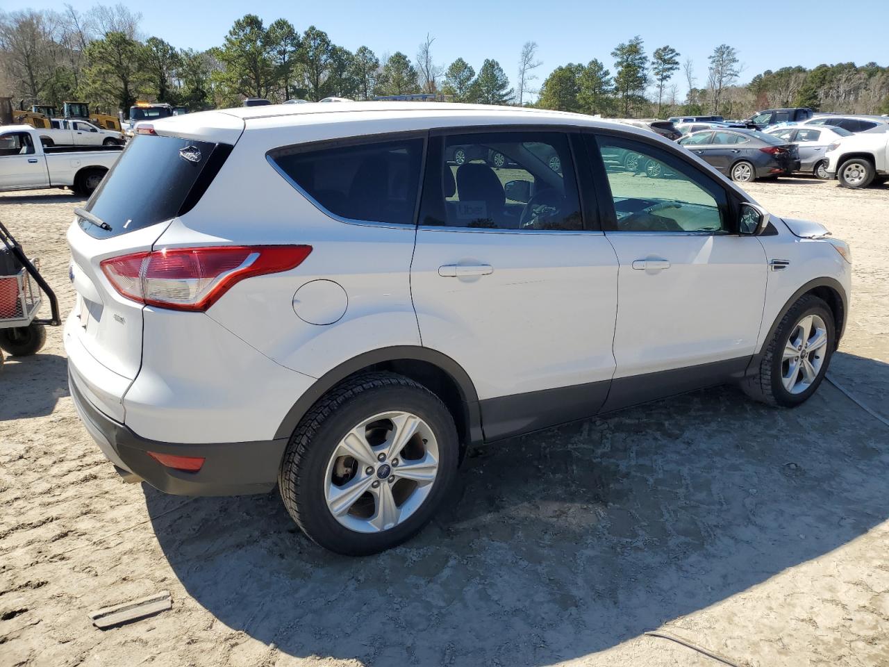 2016 Ford Escape VIN 1FMCU0G75GUB33209 Copart auction photo, front end / side damage thumbnail 3