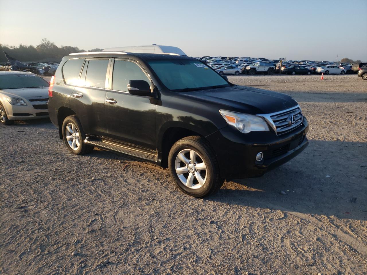 2011 Lexus GX VIN JTJBM7FX6B5035042 Copart auction photo, normal wear / mechanical damage thumbnail 4