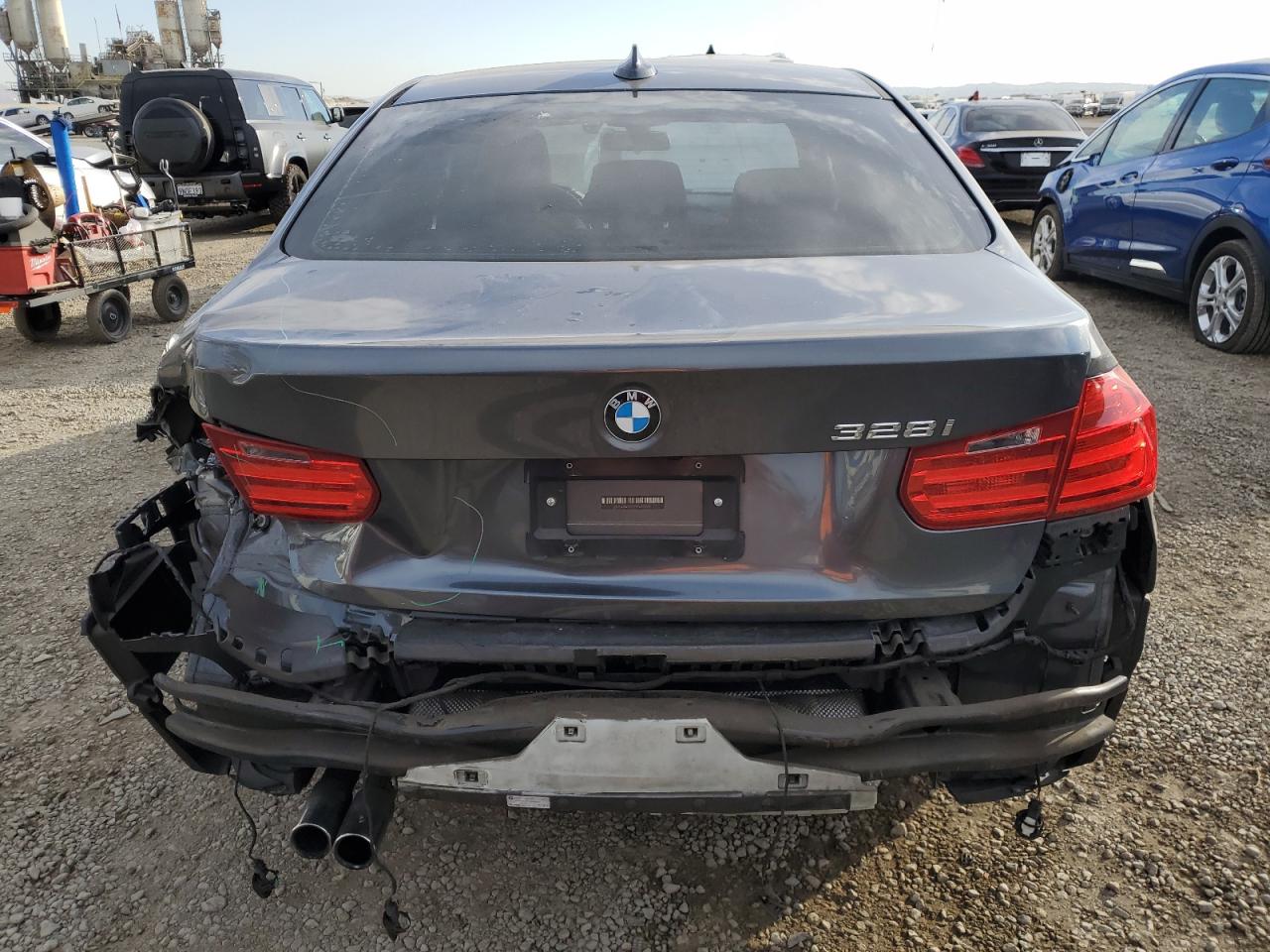2015 BMW 3er VIN WBA3A5G59FNP35139 Copart auction photo, rear end / front end damage thumbnail 6