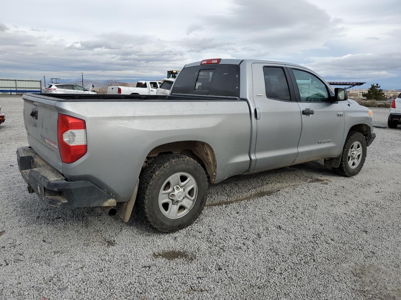 2014 Toyota Tundra VIN 5TFUW5F17EX367506 Copart auction photo, side / front end damage thumbnail 3